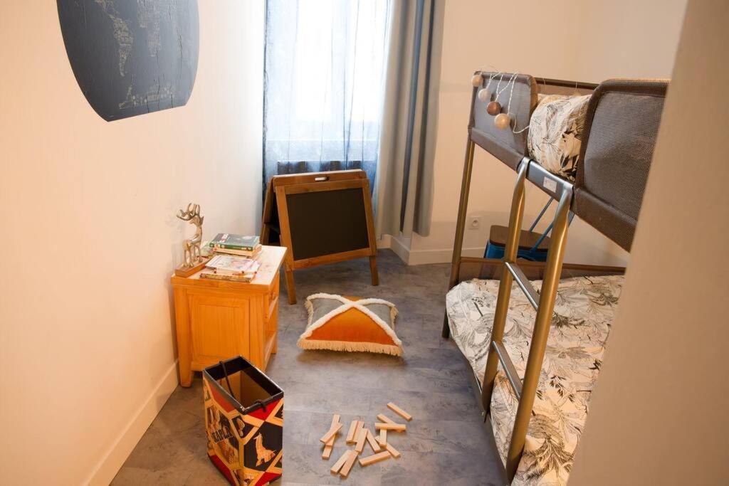 La Thoresienne Thoree-les-Pins ภายนอก รูปภาพ